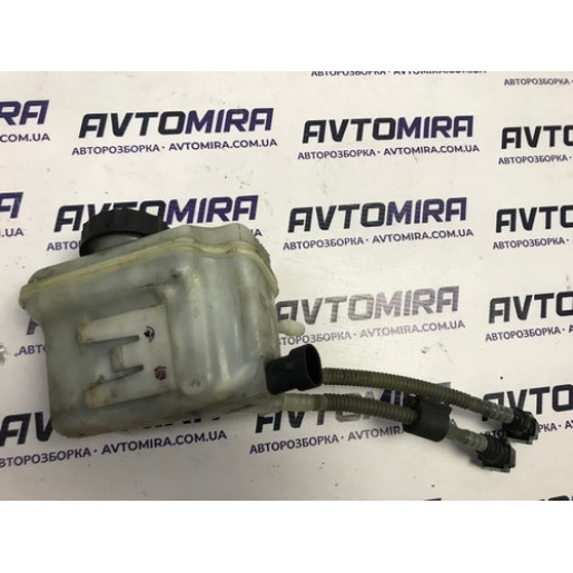 Бачок головного гальмівного циліндра Opel Corsa D 2006-2014 0204051244